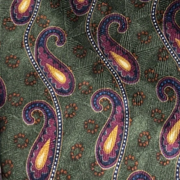 Bill Blass Black Label Green Paisley Necktie 100% Silk - Picture 2 of 10